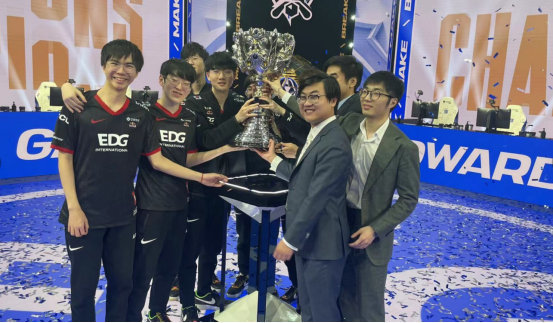 俱乐部在青 俱乐部在青