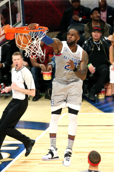 将围绕三个 将围绕三个