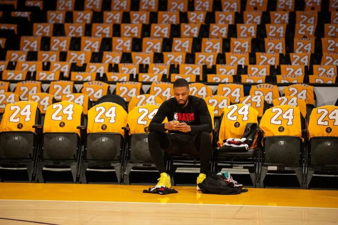 对弱紧型提 对弱紧型提