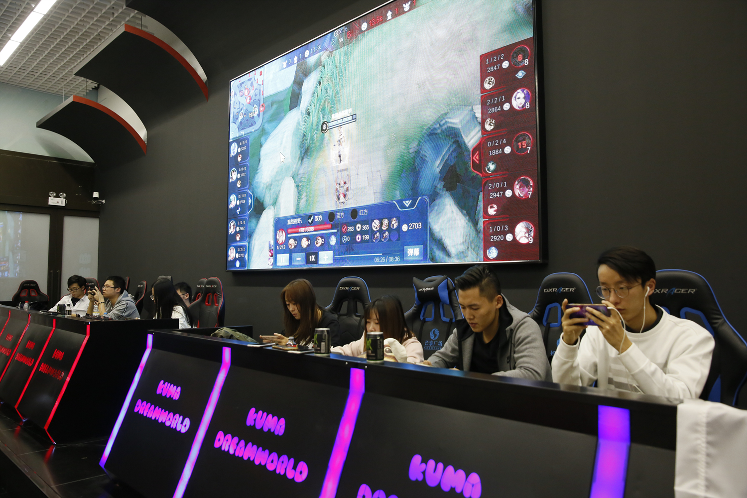 采用L形或 采用L形或